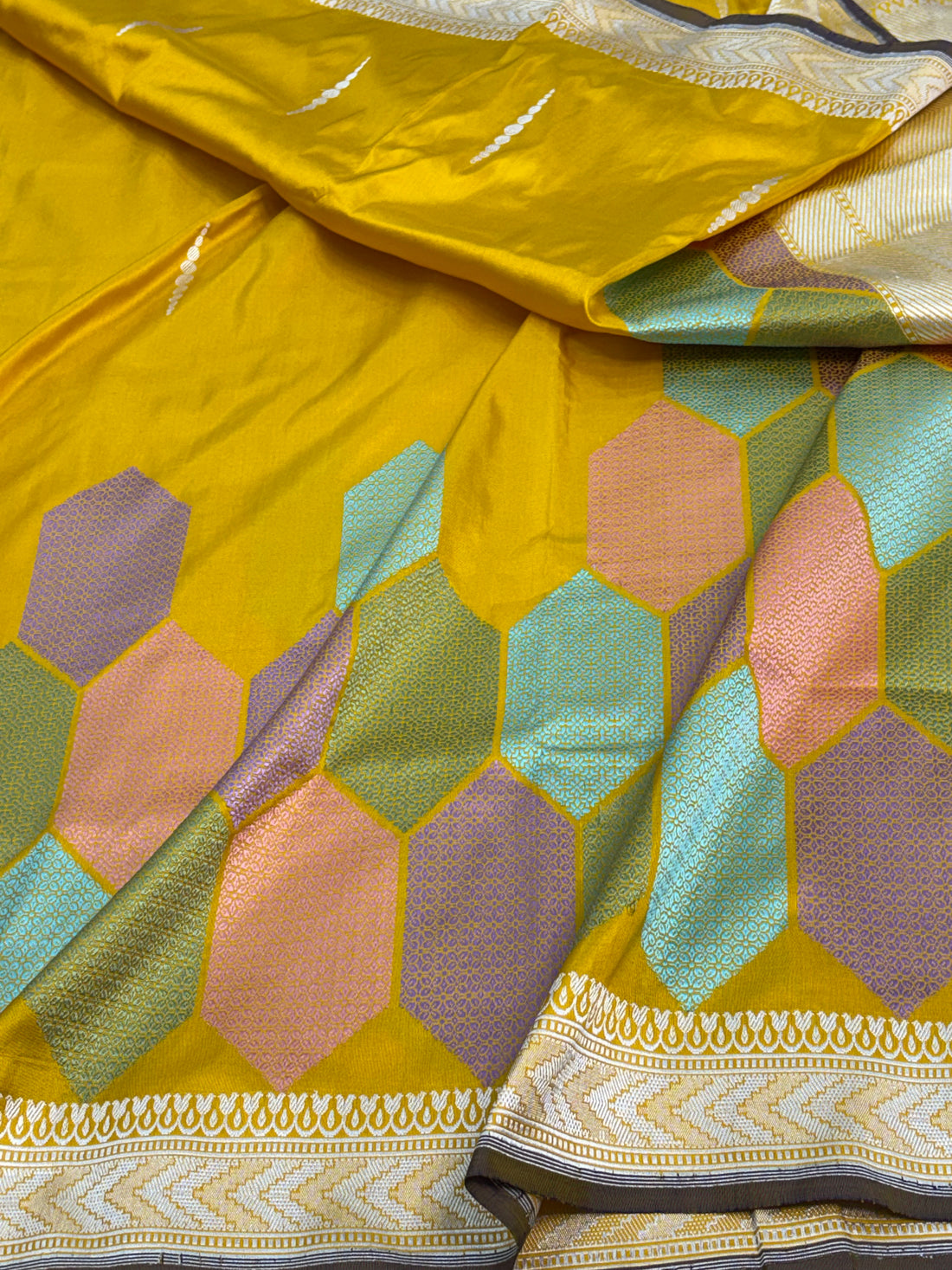Yellow Modern Banarasi Saree with Contemporary Hexagonal Meenakari Design