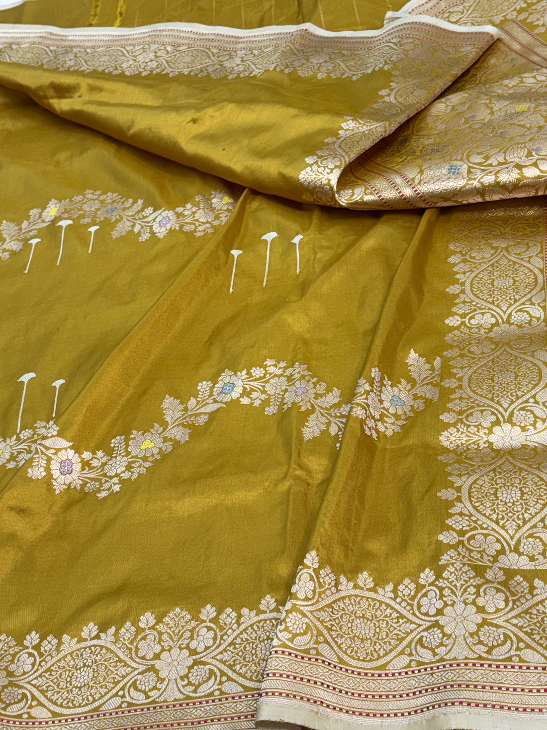 Yellow Banarasi Modern Necklace Jaal Saree