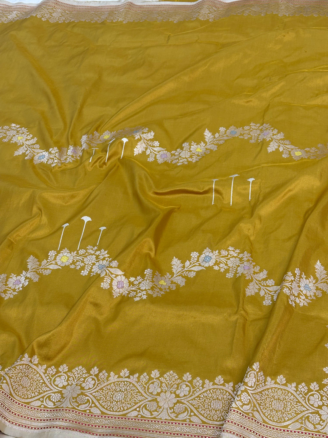 Yellow Banarasi Modern Necklace Jaal Saree