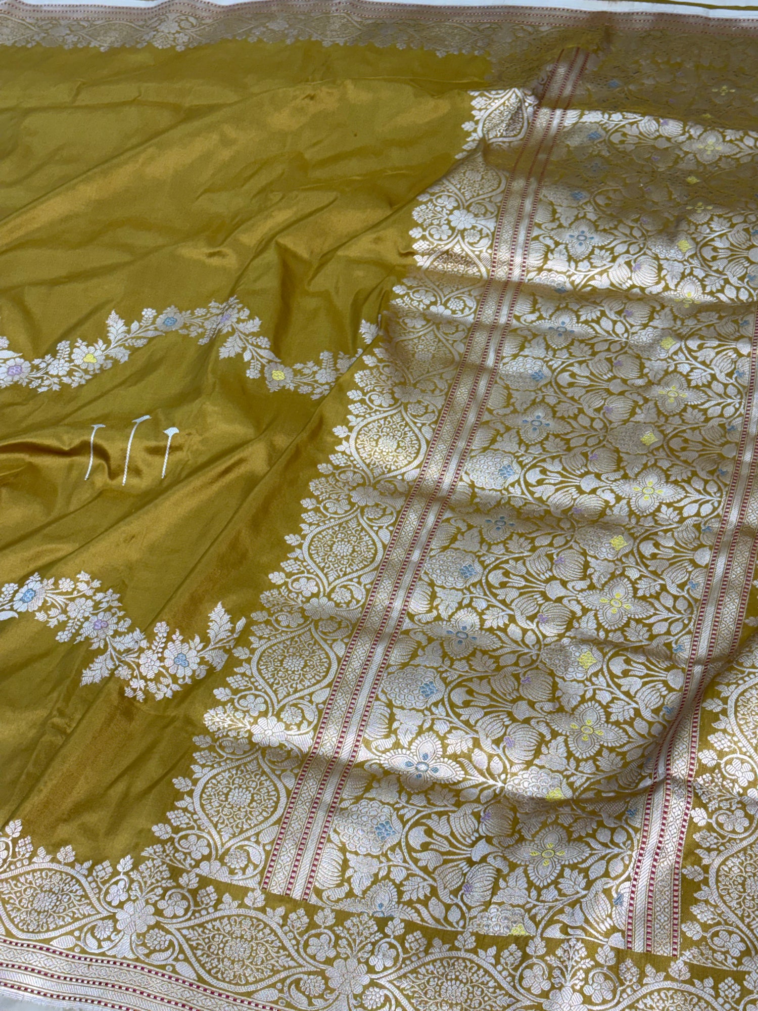 Yellow Banarasi Modern Necklace Jaal Saree