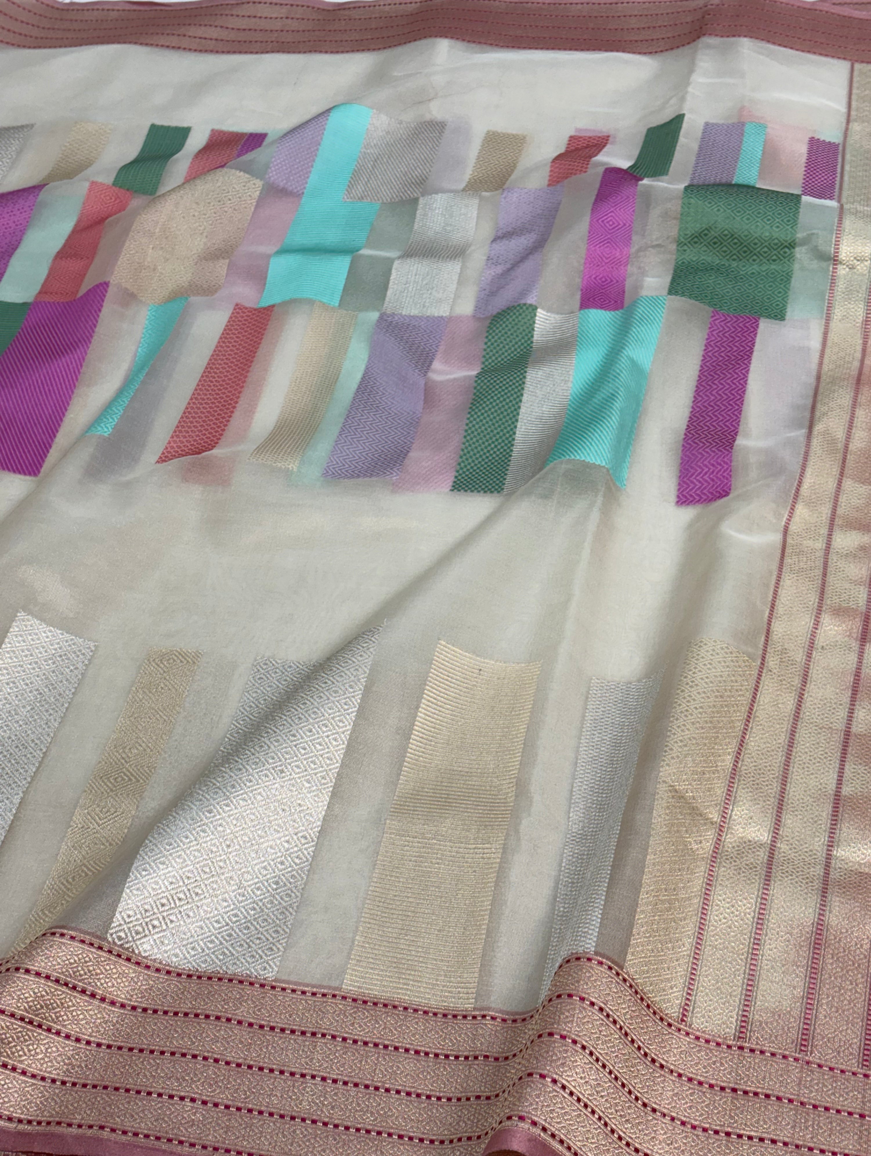 Handwoven Modern Tissue Banarasi Saree