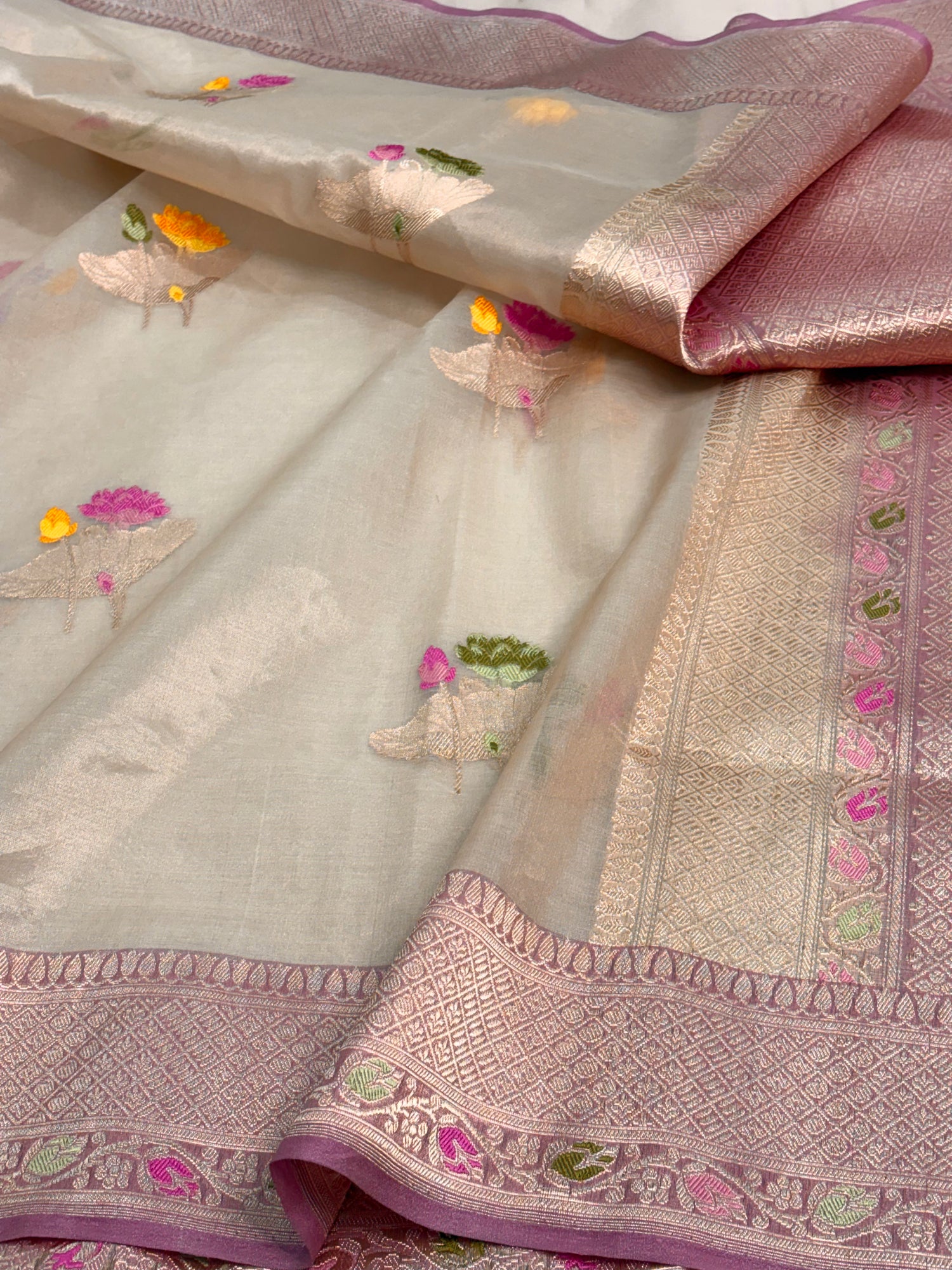 Handloom Tissue Tilfi Buta Banarasi Saree