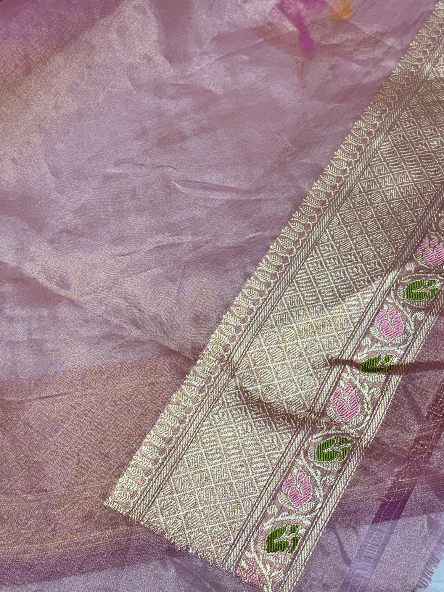 Handloom Tissue Tilfi Buta Banarasi Saree