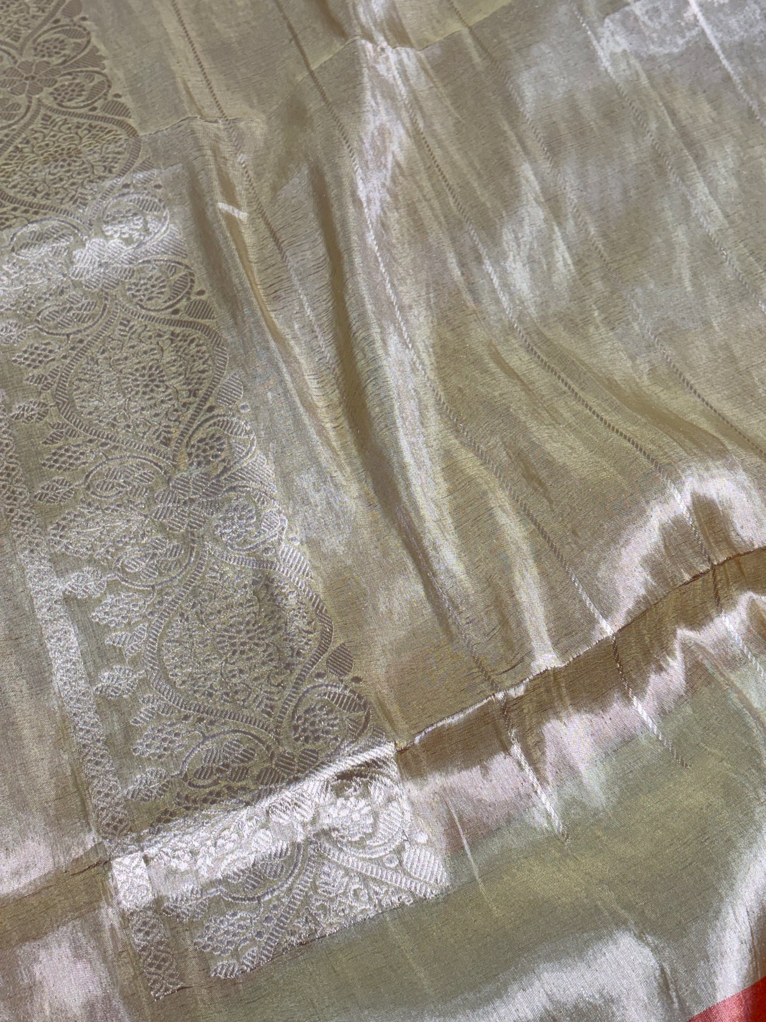Modern Handwoven Tissue Banarasi Saree