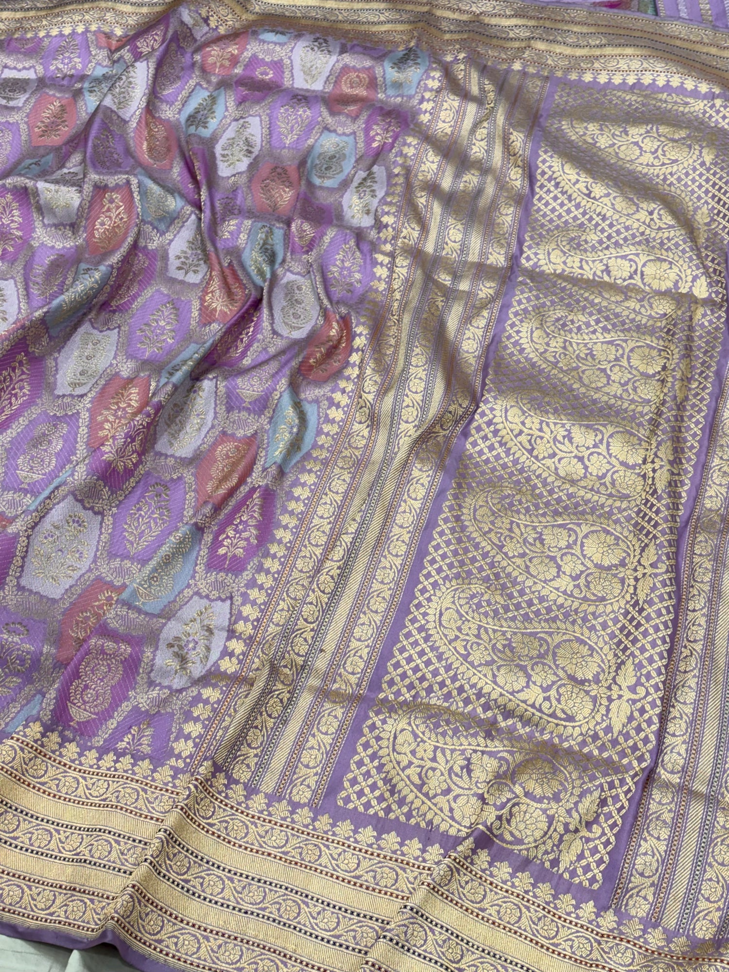 Lavender Banarasi Pure Katan Silk Rangkaat Handwoven Saree