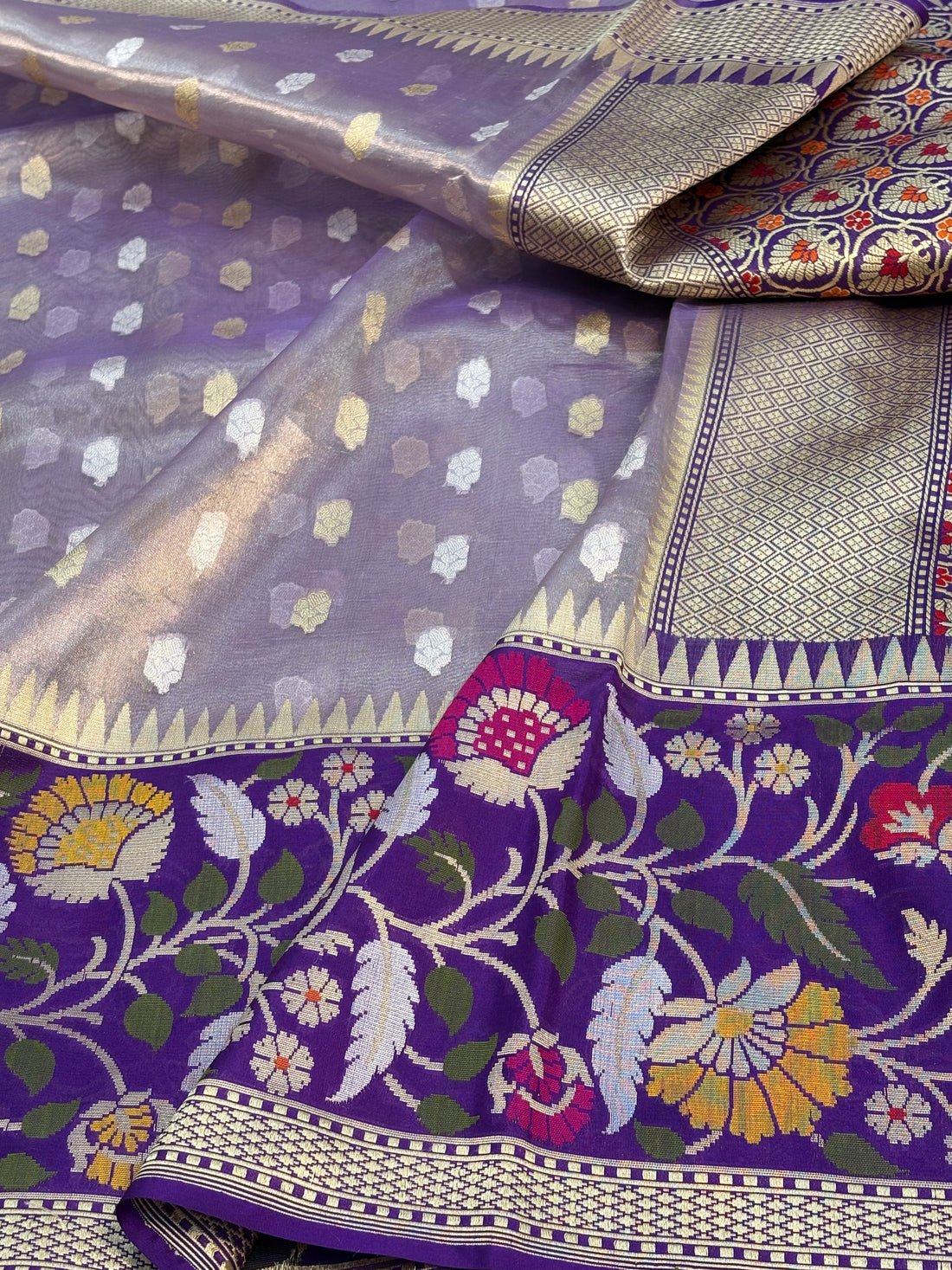 Purple Handwoven Banarasi Tissue Saree with Kadhiyal Katan Banarasi Border