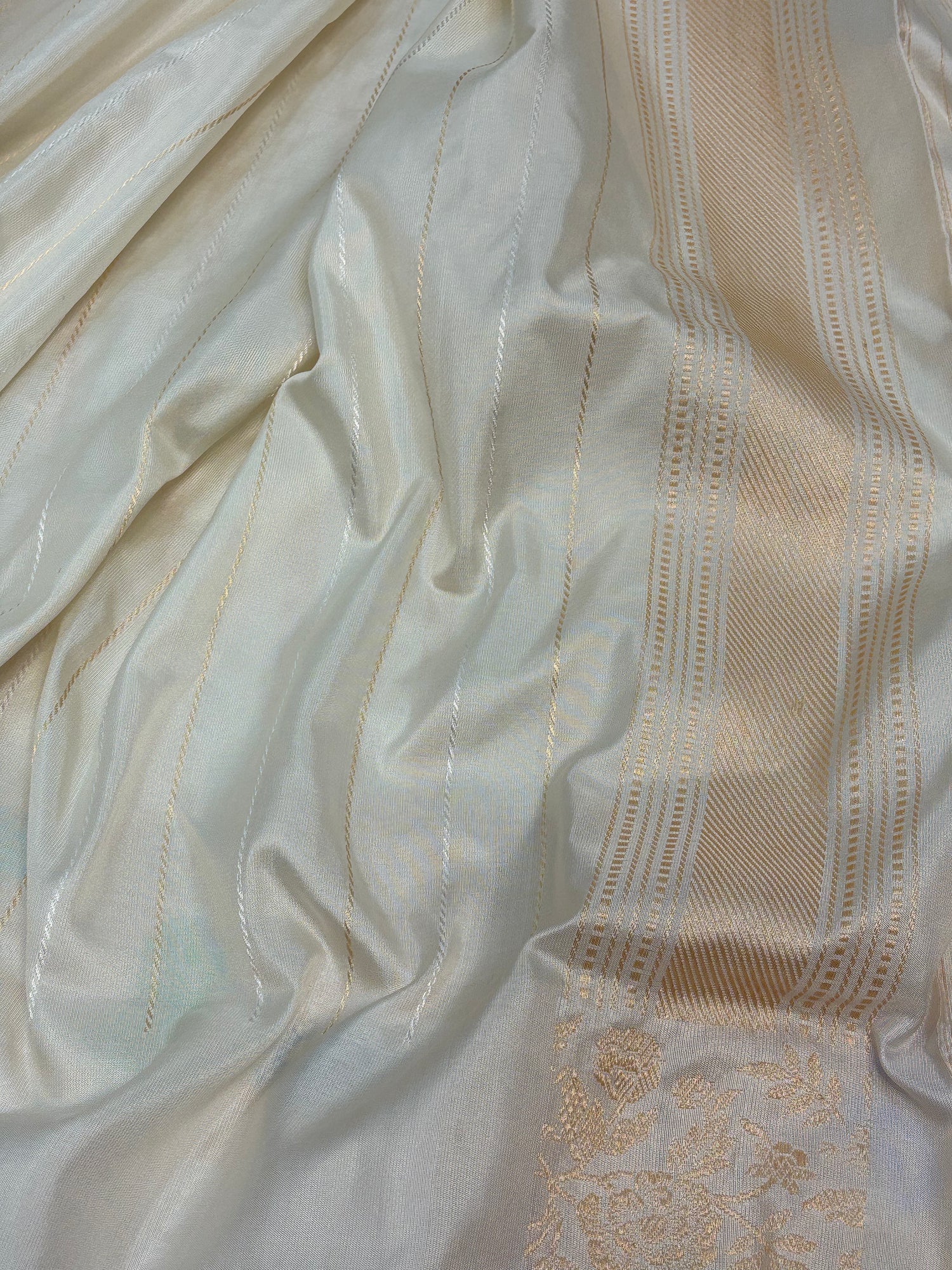 Ivory Handwoven Banarasi Katan Silk Saree