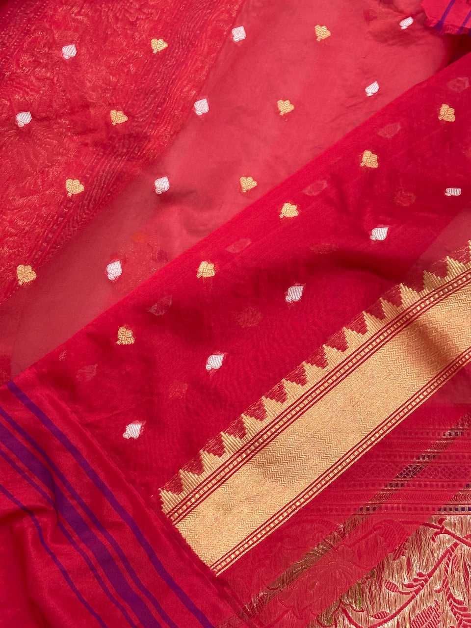 Ivory Banarasi Kora Silk Handwoven Saree
