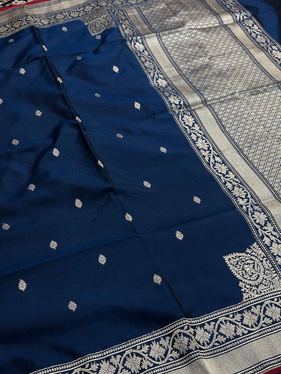 Neavy Blue Pure Banarasi Ektara  Silk Handwoven Saree