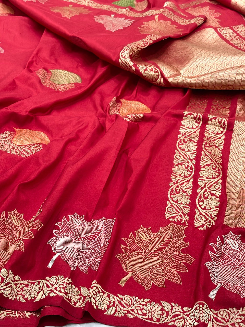 Red Pure Banarasi Ektara  Silk Handwoven Saree