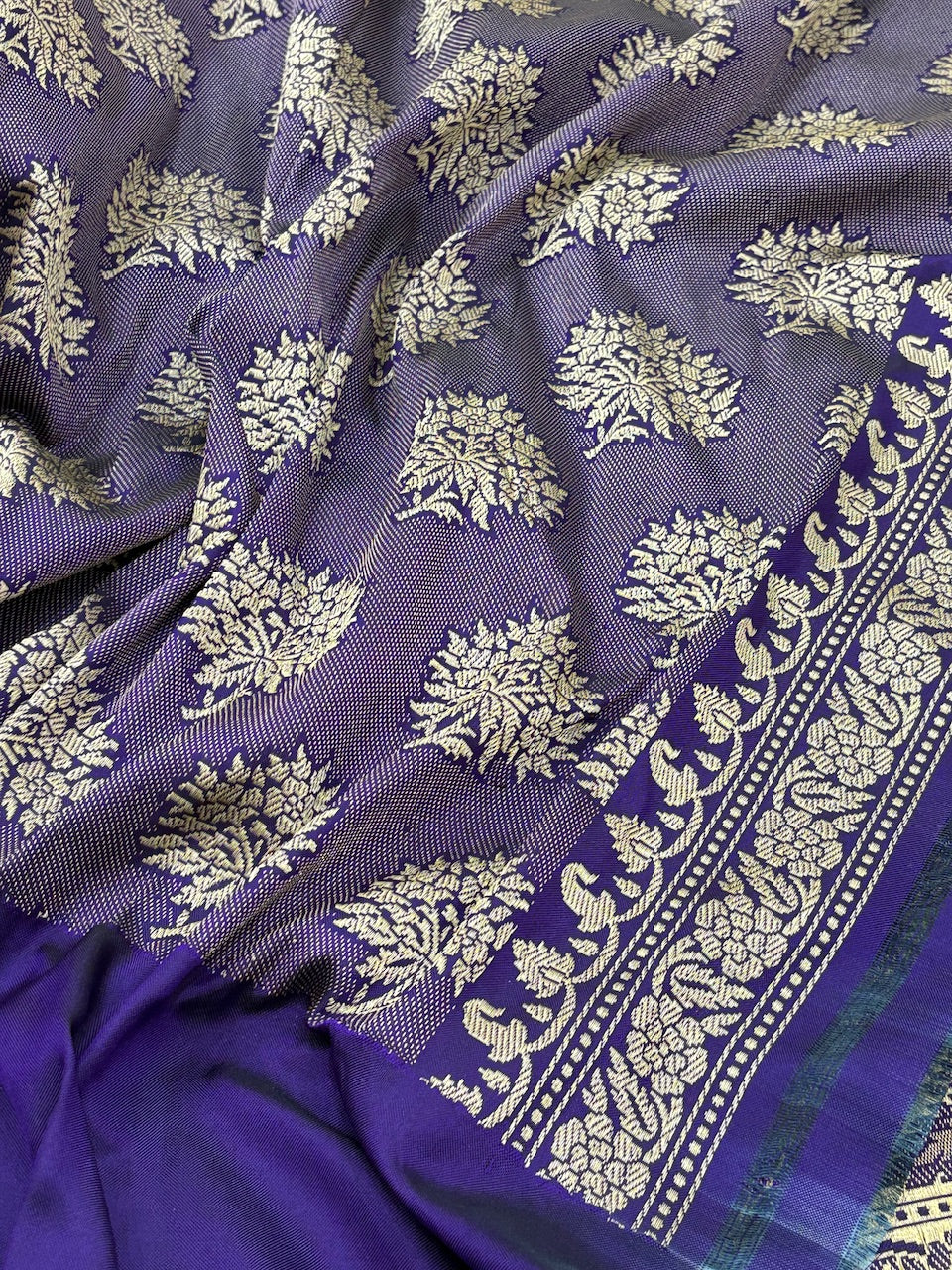 Purple Pure Banarasi Ektara  Silk Handwoven Saree
