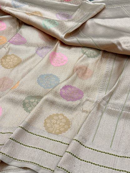 Ivory Banarasi khimkhaab Brocade Handloom Silk Saree