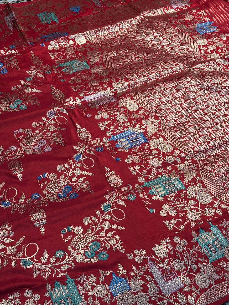 Red Pure Banarasi Katan Silk Handloom Saree