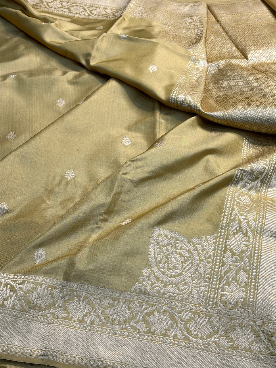 Beige Pure Banarasi Ektara  Silk Handwoven Saree