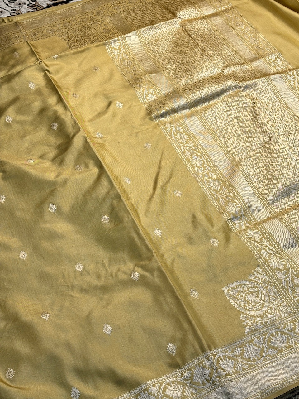 Beige Pure Banarasi Ektara  Silk Handwoven Saree