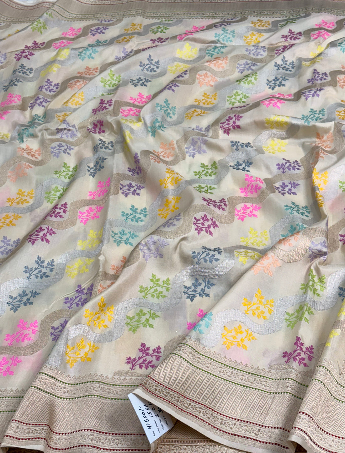 Ivory Handloom Pure Katan Silk Banarasi Saree