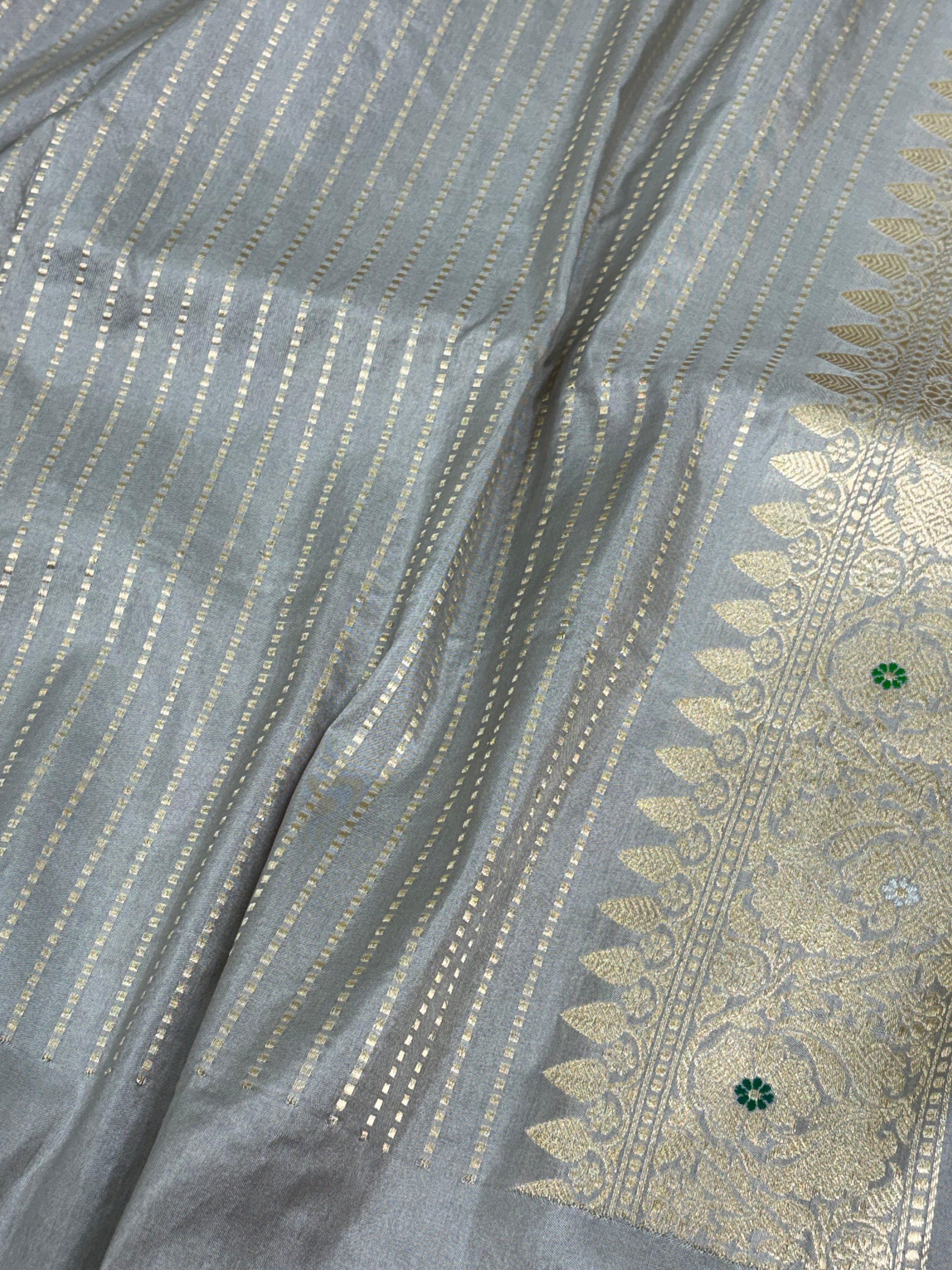 Silver Grey Handwoven Banarasi Pure Katan Silk Kadwa Weave Saree with Jaal Check Meenakari Design