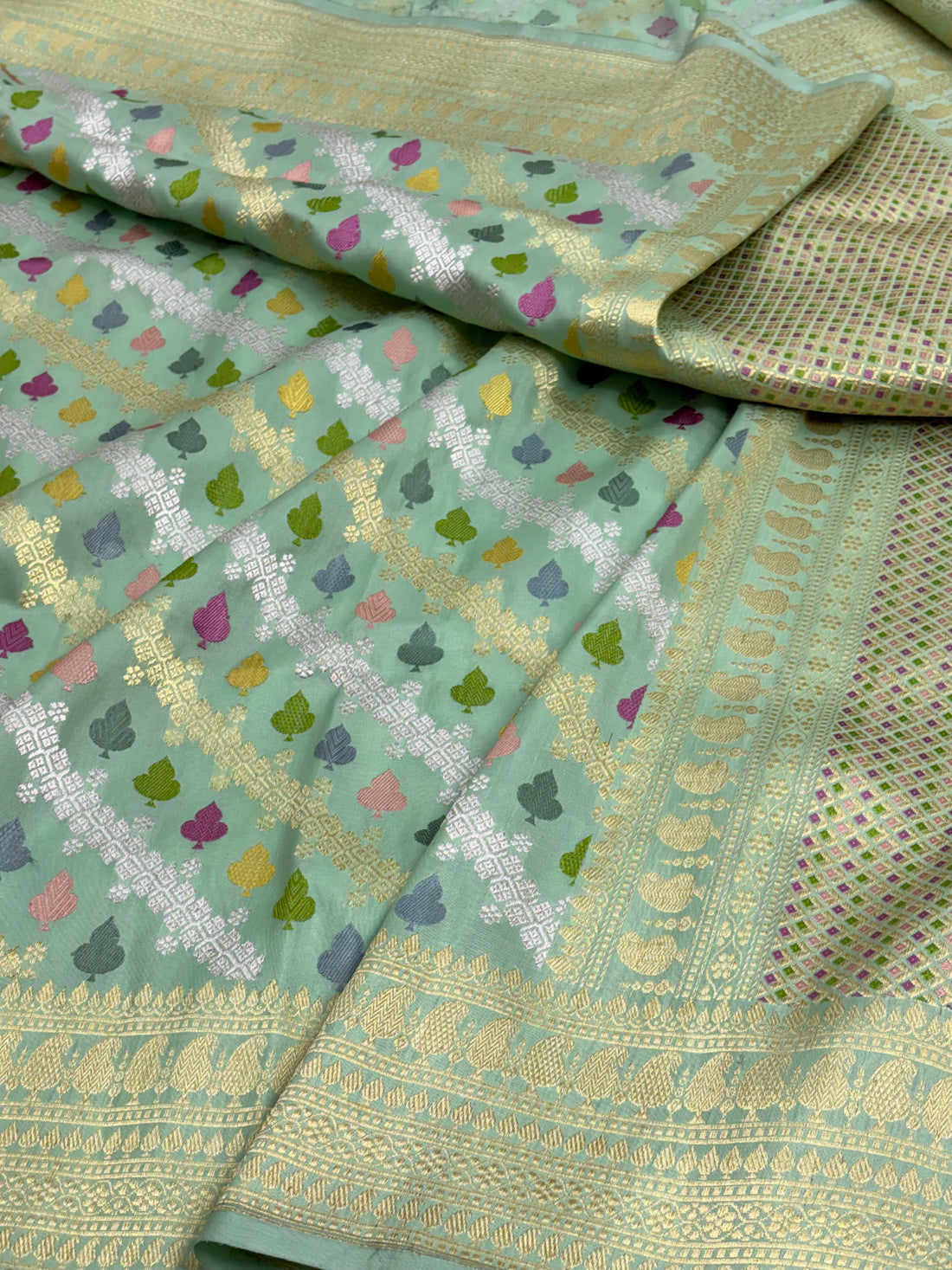 Sea Green Handwoven Banarasi Pure Katan Silk Saree with Meenakari Kadwa Jaal Weaving