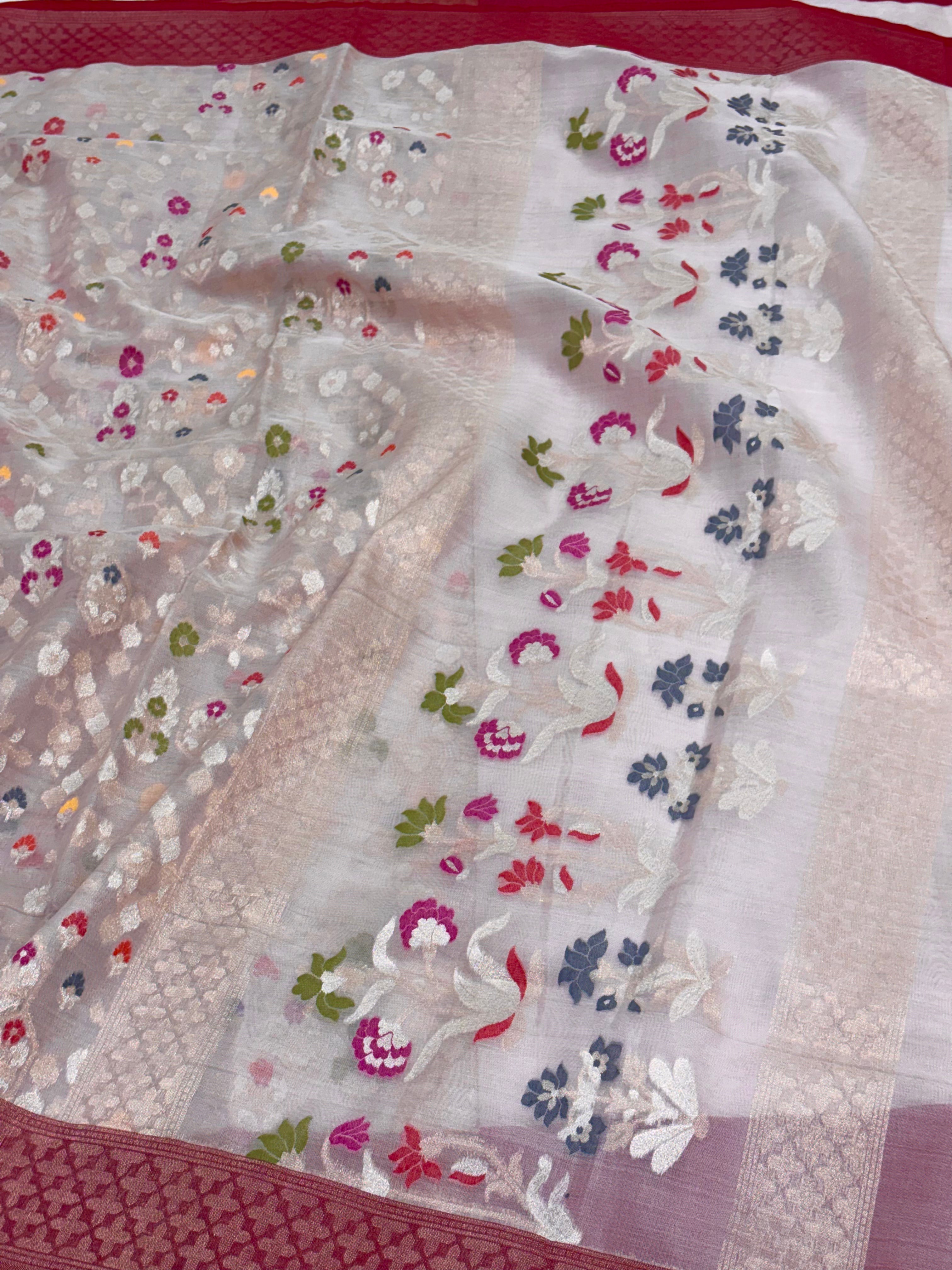 Off-White Handwoven Banarasi Jamdani Ektara Kora Silk Saree With Red Boder