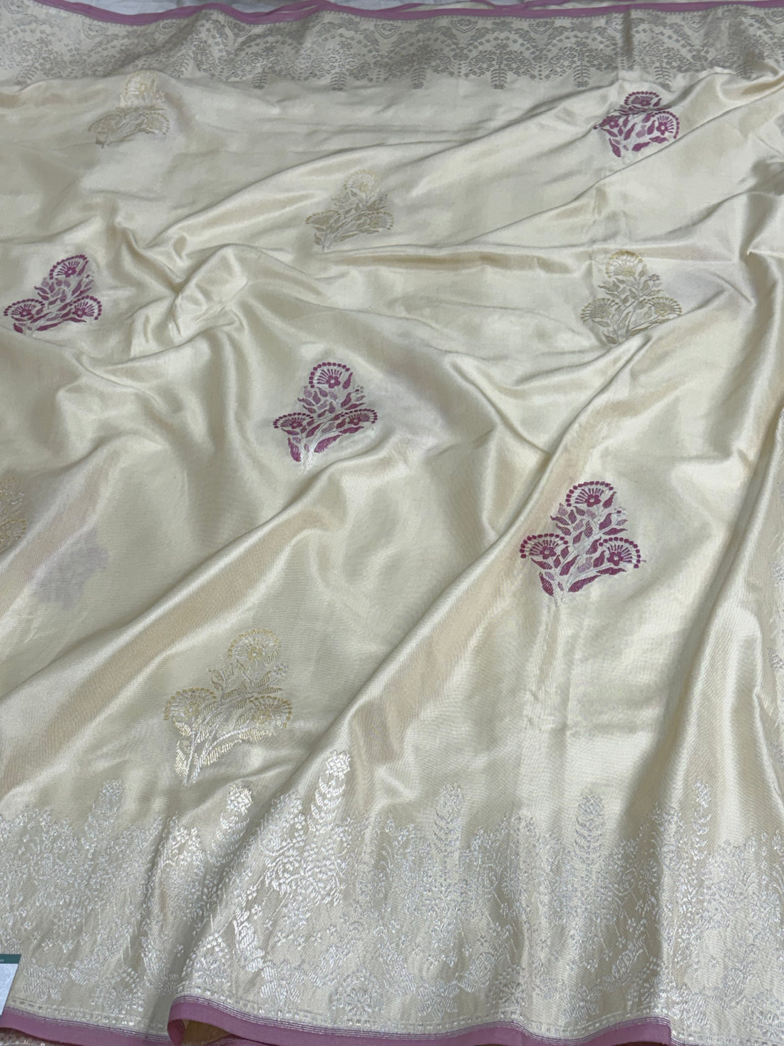 Off White Handwoven Banarasi Pure Ektara Katan Silk Saree with Meenakari Buta