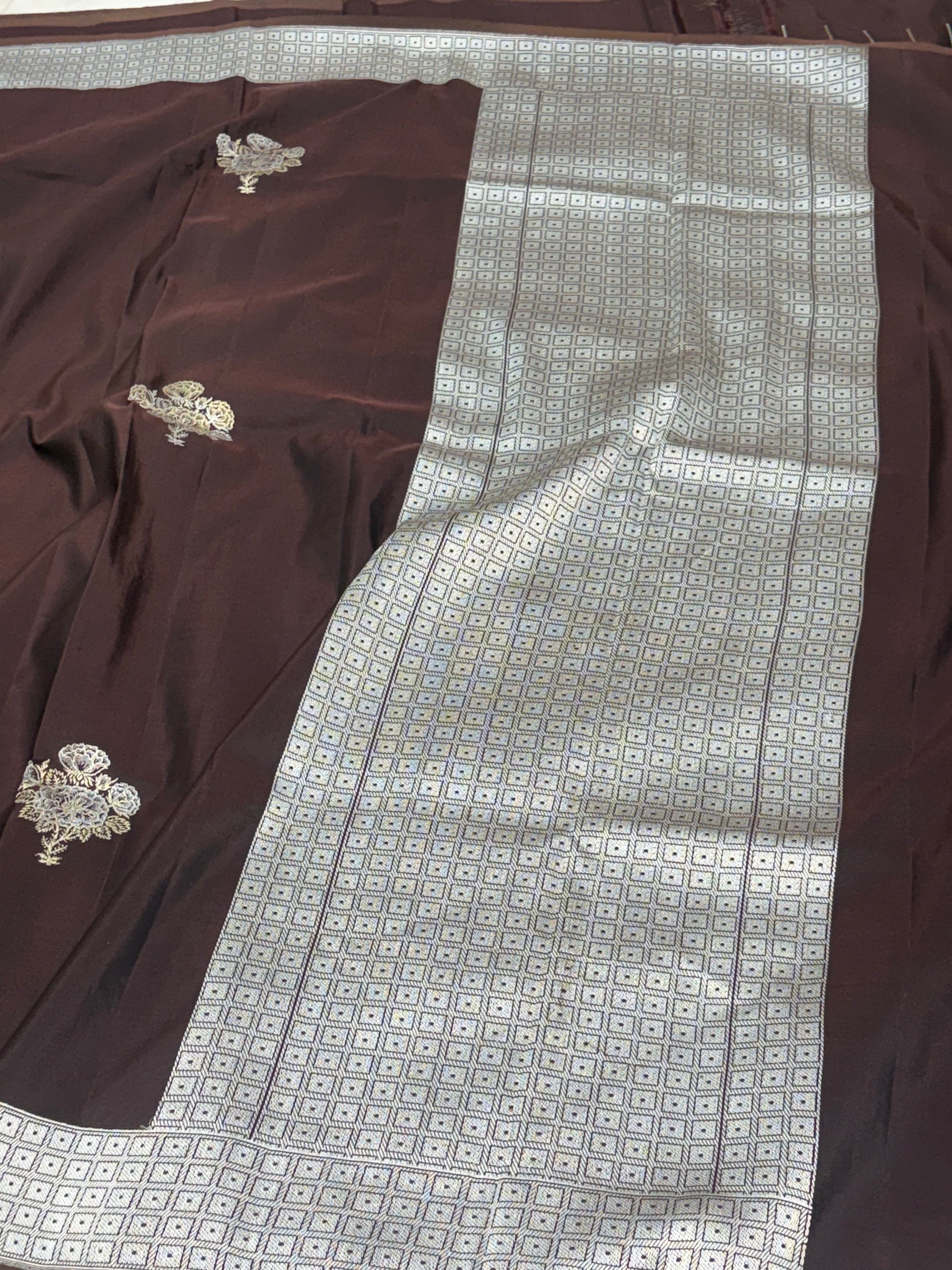 Brown Handwoven Banarasi Pure Ektara Katan Silk Saree