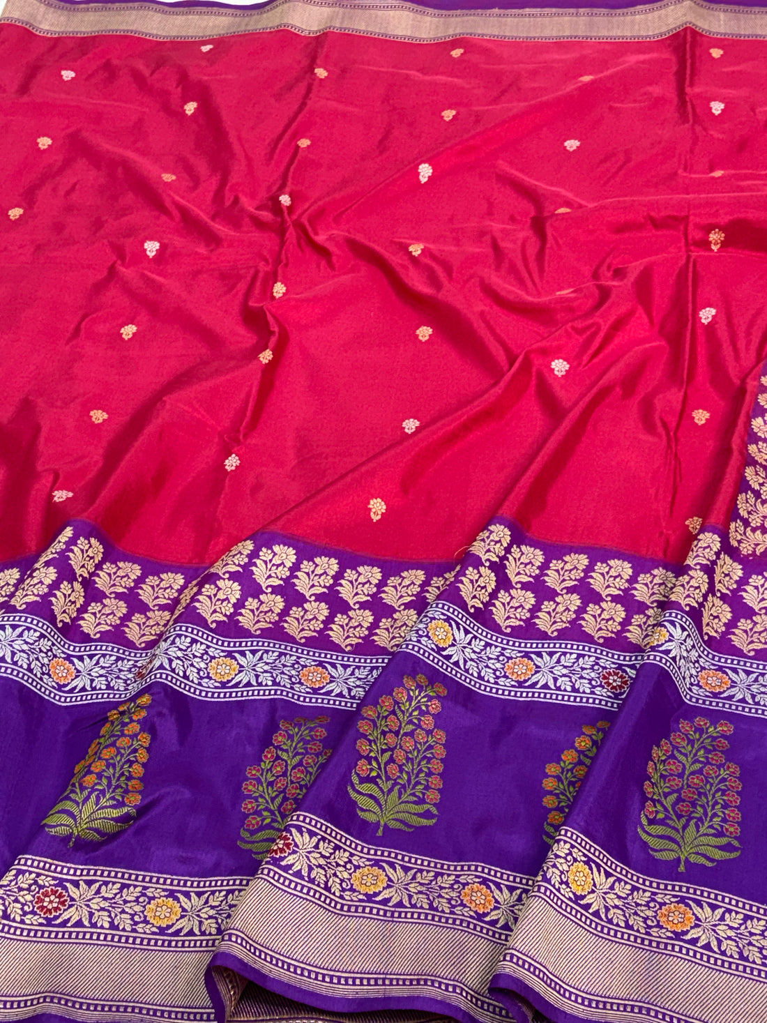 Red Handwoven Banarasi Pure Katan Silk Kadiyal Saree with Purple boder