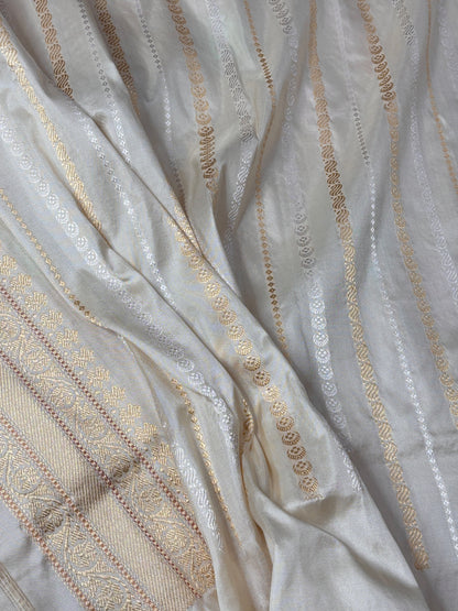 Ivory Pure Banarasi Rangkaat Silk Handloom Saree