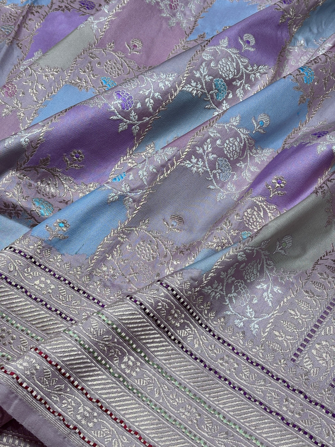Light Lavender Pure Banarasi Rangkaat Silk Handloom Saree
