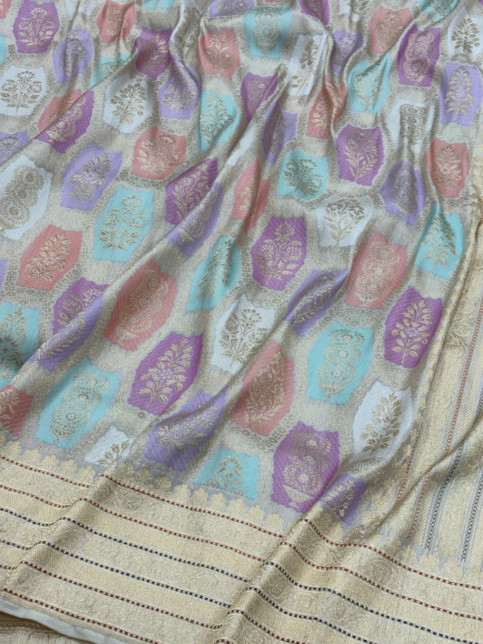 Ivory Banarasi Pure Katan Silk Rangkaat Handwoven Saree