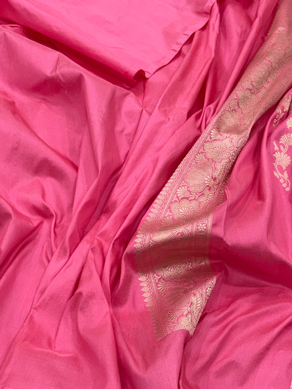 Fuchsia Pink Banarasi Pure Katan Silk Handwoven Saree