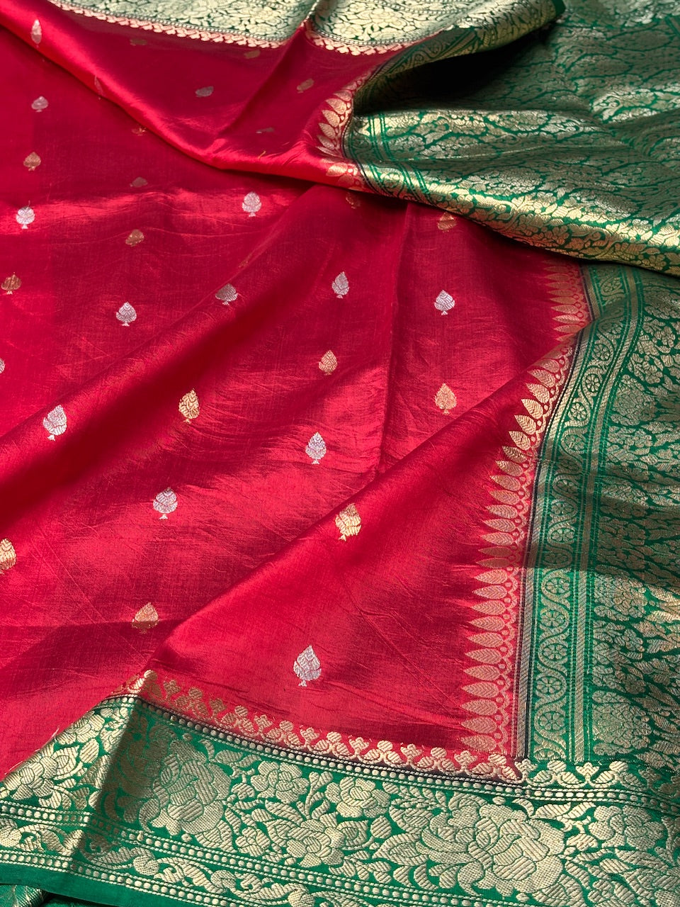 Red Mango Katan Banarasi Silk Handwoven Saree