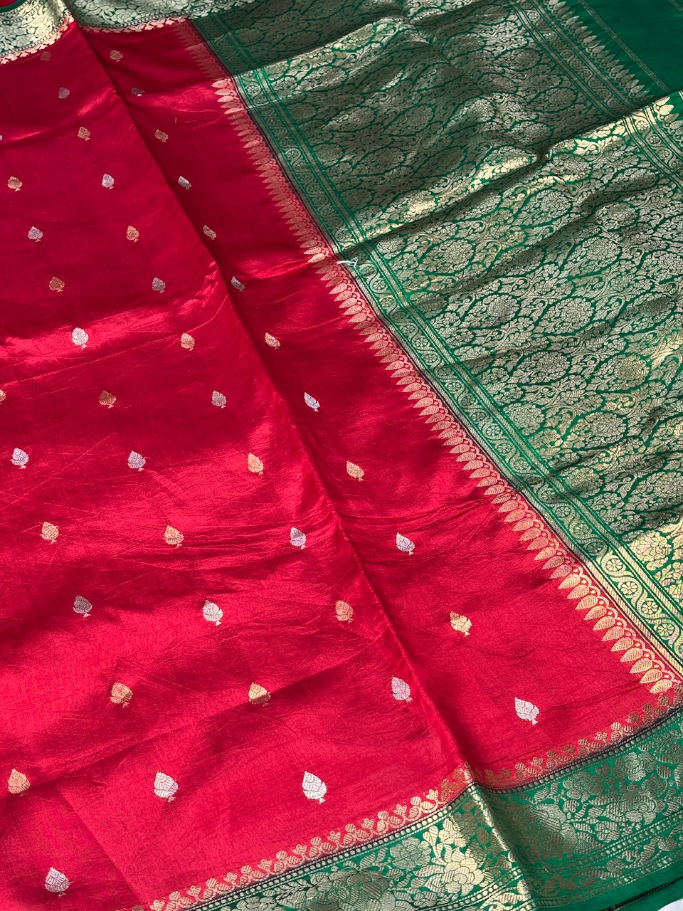 Red Mango Katan Banarasi Silk Handwoven Saree
