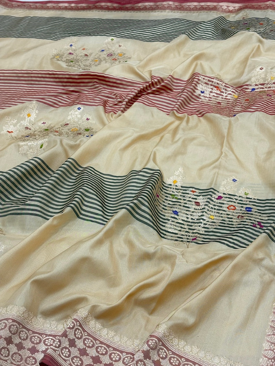 Ivory Banarasi Pure Katan Silk Handwoven Saree