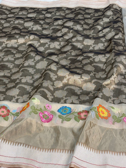 Smoke Grey Handwoven Banarasi Kadiyal Pure Tissue Silk Saree