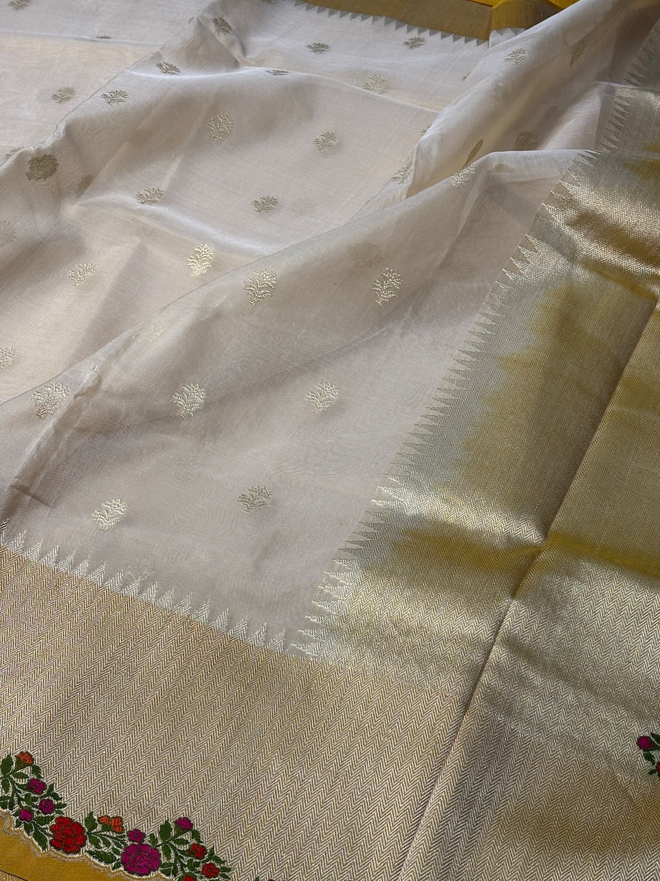 Ivory Banarasi Kora Silk Handwoven Saree