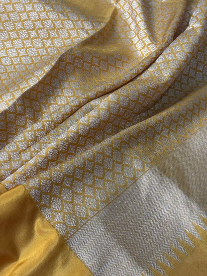 Ivory Banarasi Kora Silk Handwoven Saree