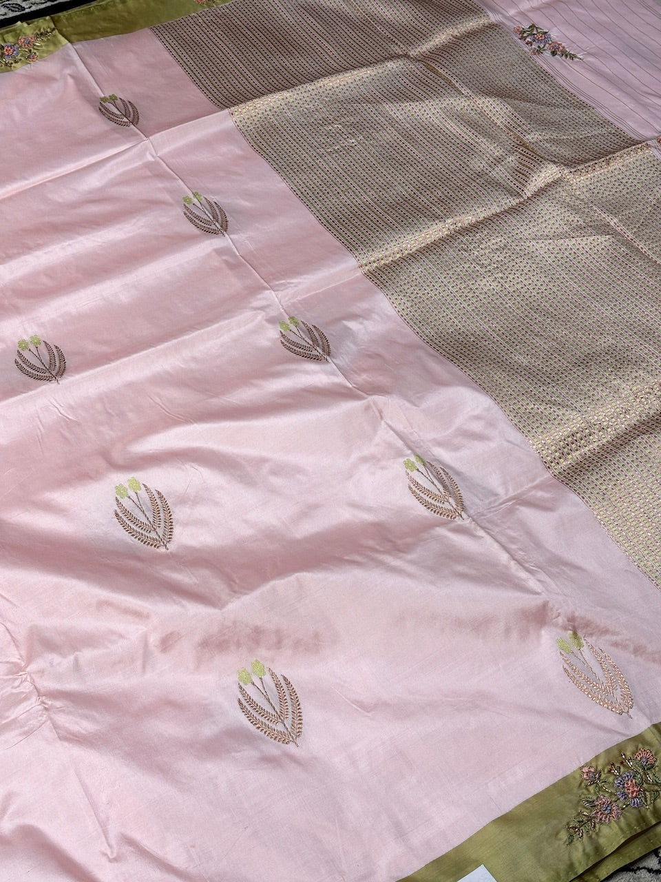 Baby Pink Pure Banarasi Katan Silk Handloom Saree