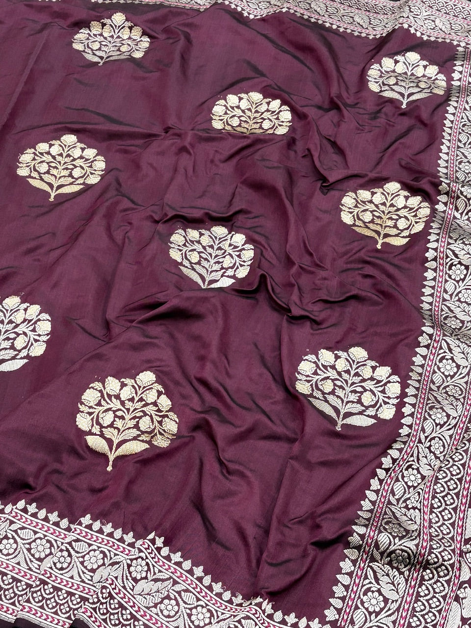 Plum Wine Pure Banarasi Ektara  Silk Handwoven Saree