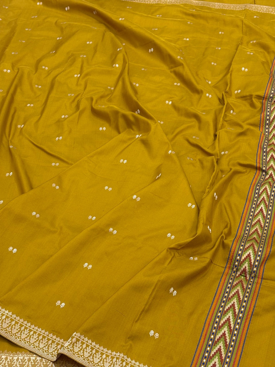 Yellow Banarasi Pure Katan Silk Handwoven Saree