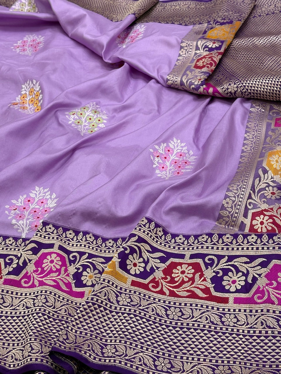 Lavender Banarasi Pure Katan Silk Handwoven Saree