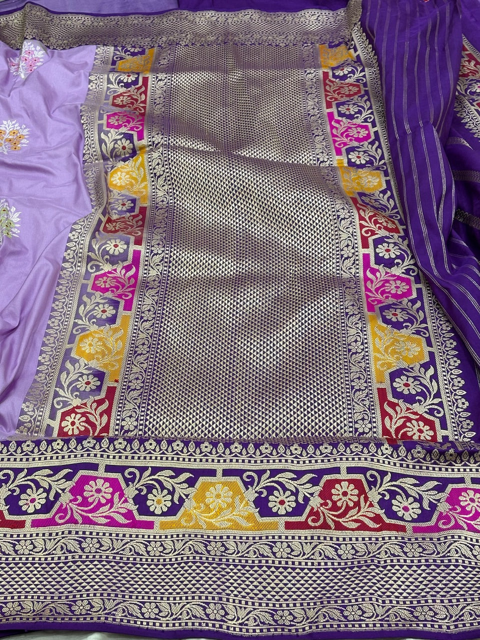 Lavender Banarasi Pure Katan Silk Handwoven Saree