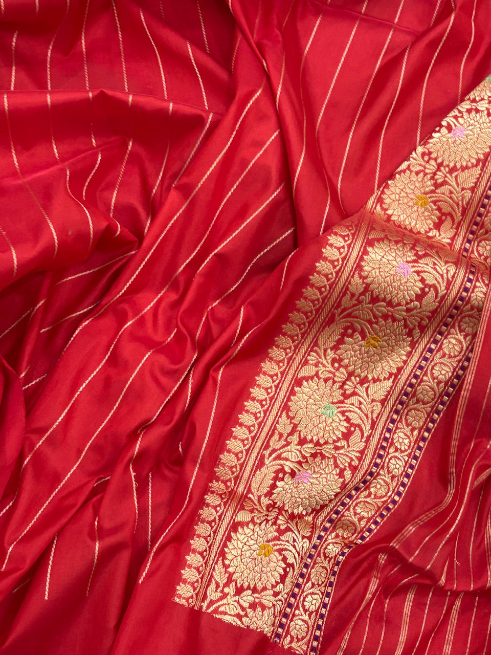 Red Minakaari Banarasi Pure Katan Silk Handwoven Saree