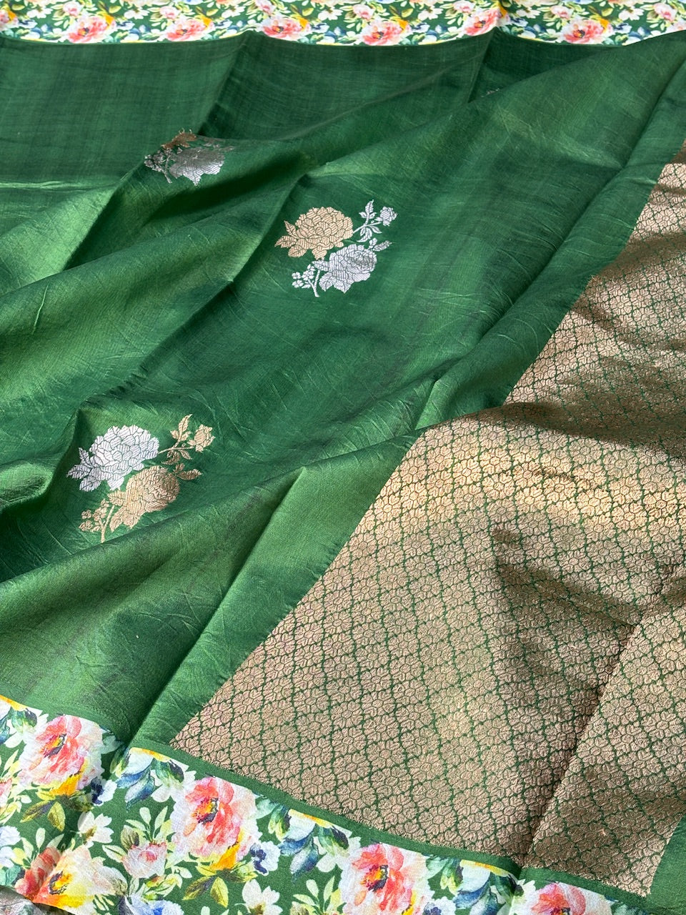 Bottle Green Printed Mango Katan Banarasi Silk Handwoven Saree
