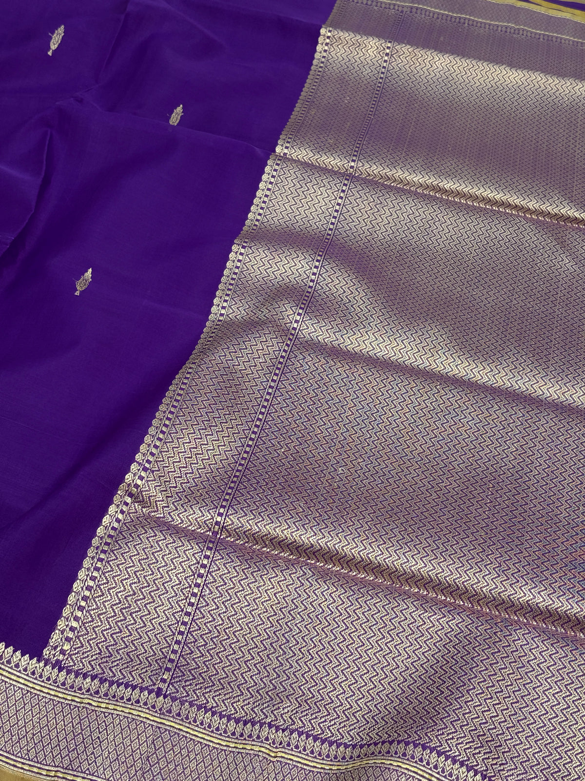 Purple Pure Kora Banarasi Saree with Kadhwa butti motifs