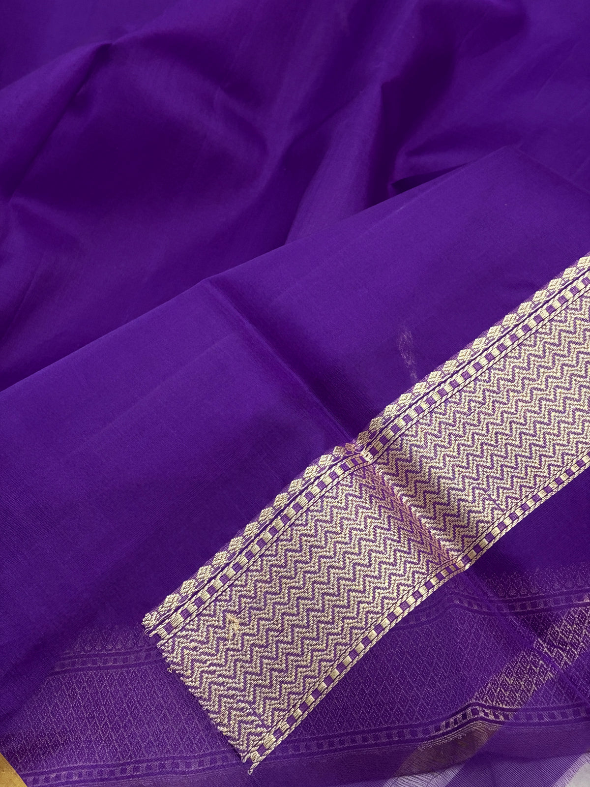 Purple Pure Kora Banarasi Saree with Kadhwa butti motifs