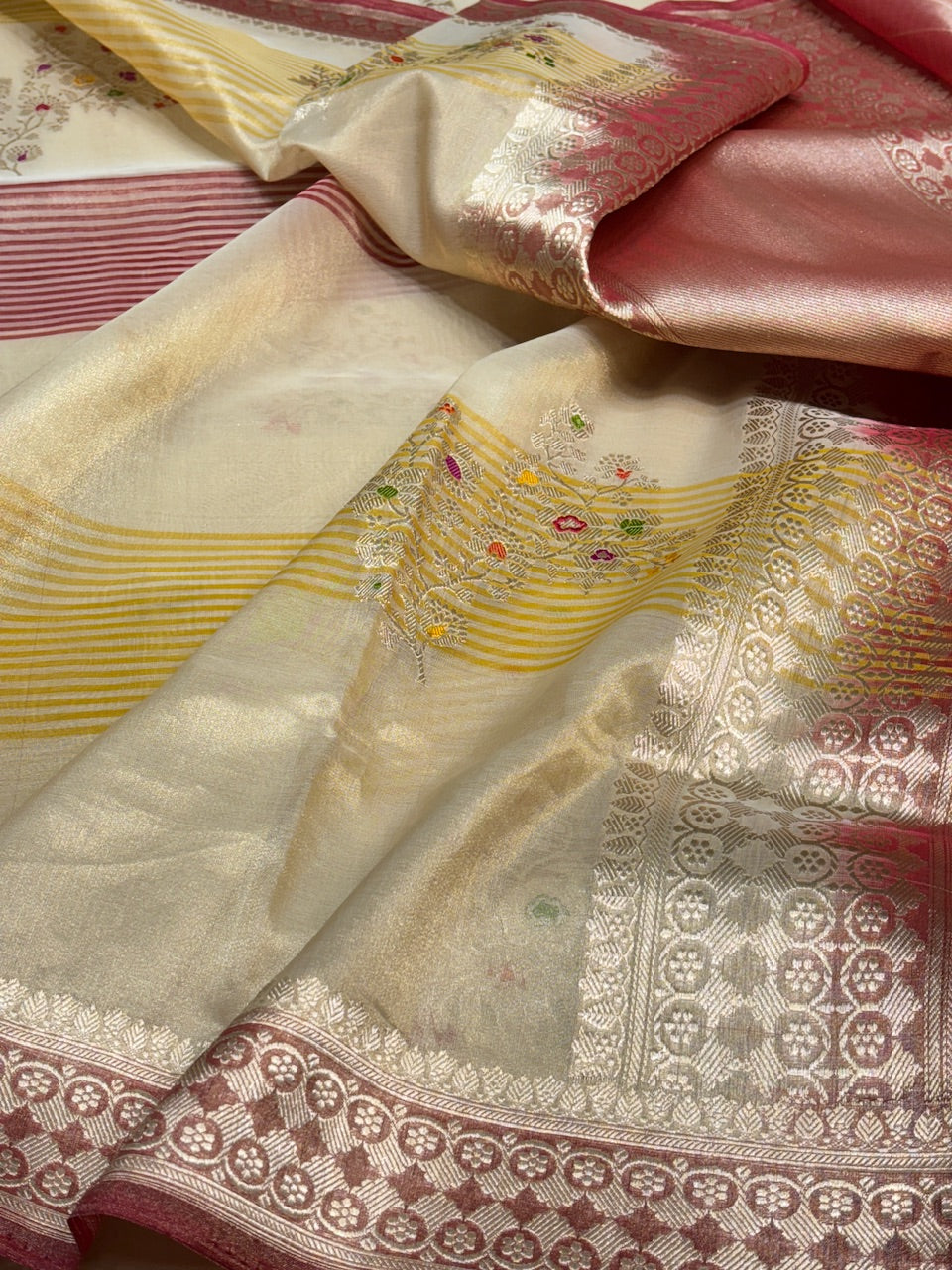 Glossy Gold Tissue Banarasi Silk Handwoven Saree