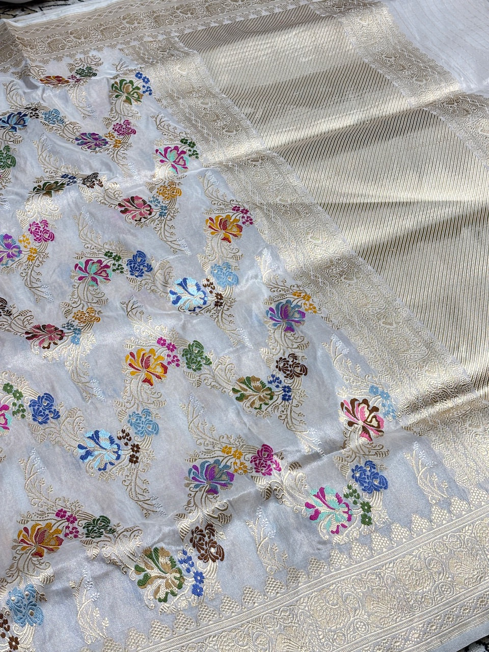 Ivory Tissue Banarasi Silk Handwoven Saree