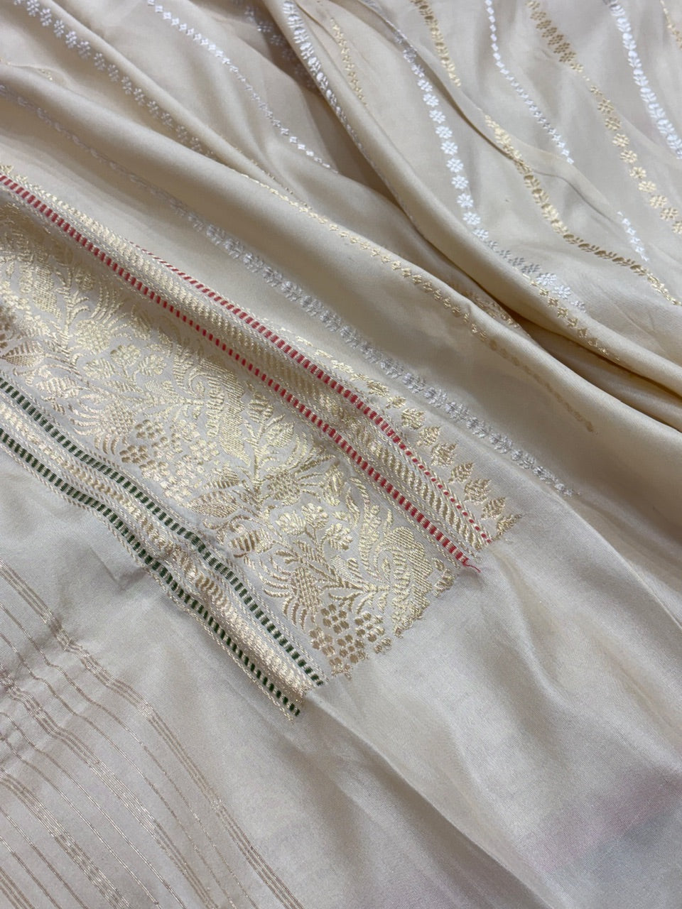 Ivory Banarasi Pure Katan Silk Handwoven Saree