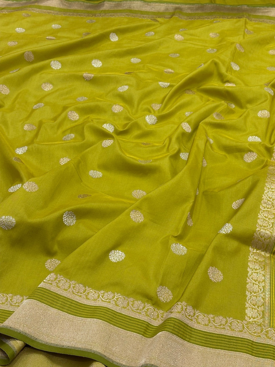 Neon Green Banarasi Pure Katan Silk Handwoven Saree