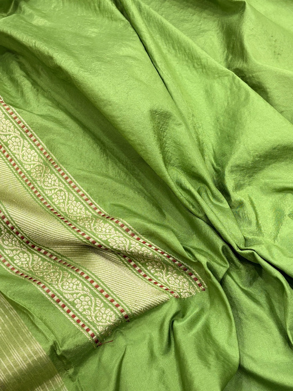 Mauve  Banarasi Tissue Silk Handwoven Saree